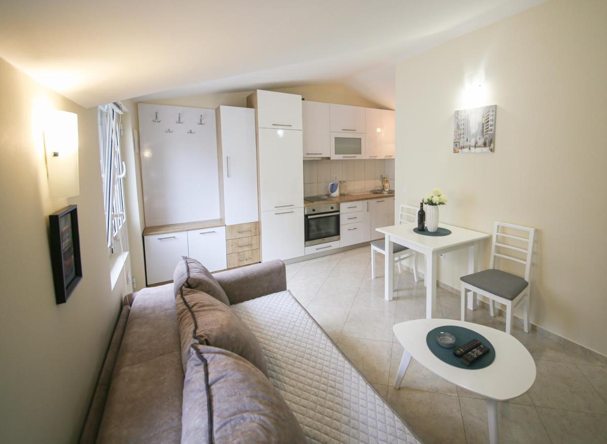 Goga Apartment Kotor Exteriör bild
